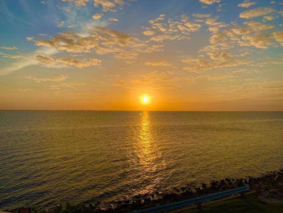 The Great Escape - Panoramic Sunset Views Villa Тампа Екстериор снимка